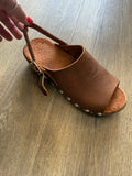 MOLLY CLOG