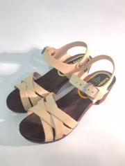 Mid Heeled