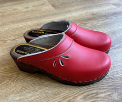 Debbie Clog